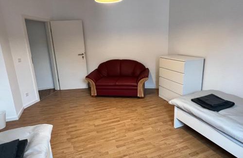 Rott Apartment | FirmenQuartier24 im DG in Wuppertal
