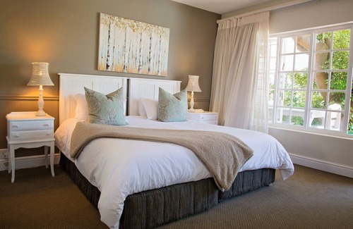Summerstrand House | First Avenue Guesthouse