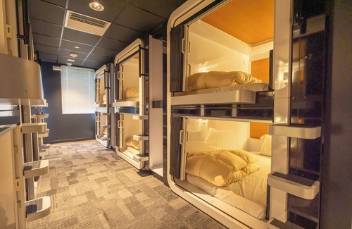 Waikiki Hotel | FIRST CABIN INTERNATIONAL HAWAII