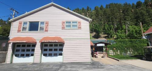 Deadwood House | First Deadwood Cottages