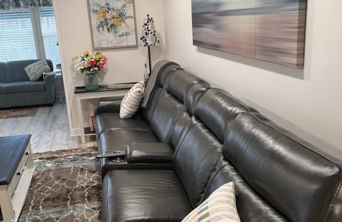 Vaught Condo | First floor! 2/2 Bed/bath w/ wi-fi! (Newly Renovated 2022! Open floor plan! )