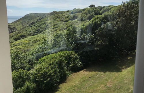 Coverack Apartment | First floor balcony flat with stunning sea views.