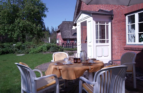 Norddorf Apartment | First floor/basement apartment with terrace, up to 5 persons, incl.