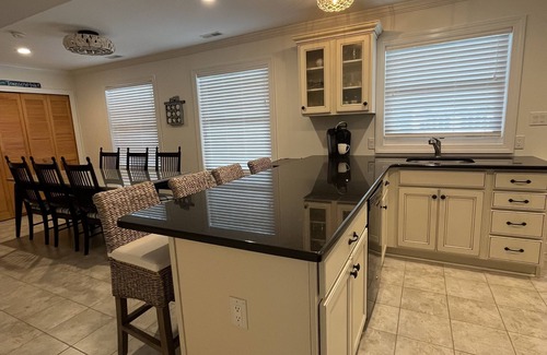 Townsend's Inlet House | First Floor Duplex Southend