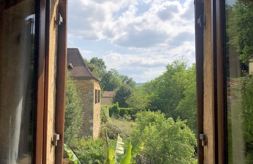 Beynac-et-Cazenac Apartment | First floor of a stone house in Beynac