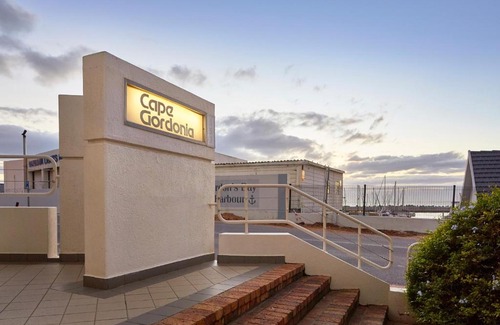 Gordons Bay Central Apartment | First Group Cape Gordonia
