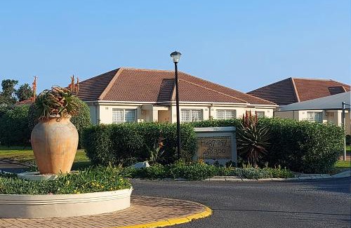 Hermanus Apartment | First Group Hermanus Beach Club
