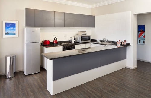 Sea Point Apartment | First Group Riviera Suites