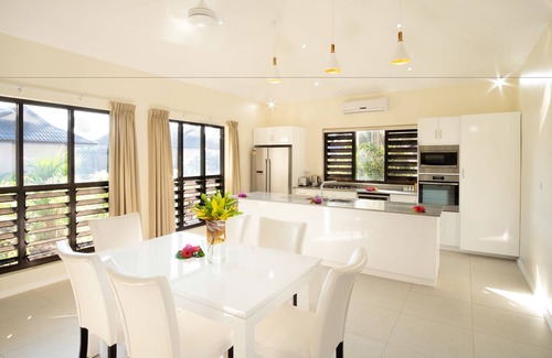 Viseisei Hotel | First Landing Beach Resort and Villas