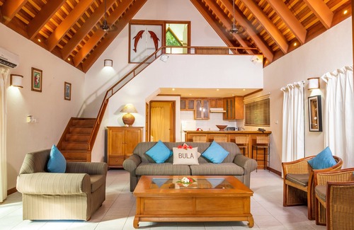 Viseisei Hotel | First Landing Beach Resort and Villas