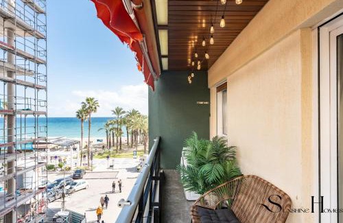 Carihuela Apartment | First line , Cosy and Comfortable + Swimming pool