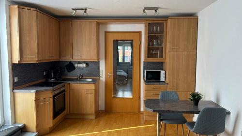 Center Apartment | Fischers Ferienwohnung mit Dachterrasse, Innenstadt