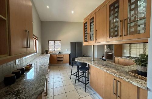 Bela-Bela Villa | Fish Eagle Bay 28, Warmbaths
