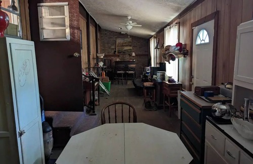 Russellville House | Fish house on canal at lake Moultrie sc private landing