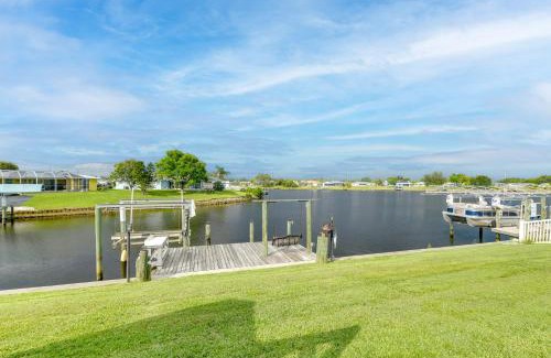 Port Charlotte House | Fish, Swim and Relax Canal-Front Port Charlotte Gem