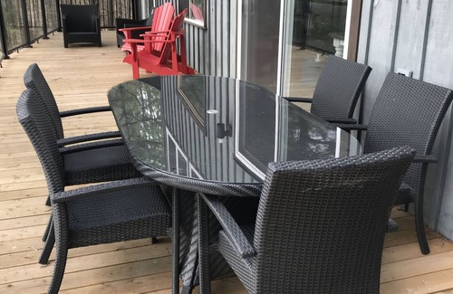 Muskoka Lakes Cottage | Fisher's Cove Sanctuary on Moon River, Muskoka