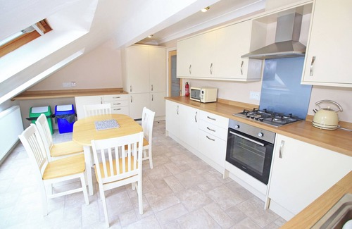 Borth-y-Gest Cottage | Fisherman Cove