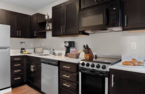 Fisherman's Wharf Resort | Fisherman's Bay: 1BR w/Free WiFi, Near Hyde Park Cable Car Service, Attractions!