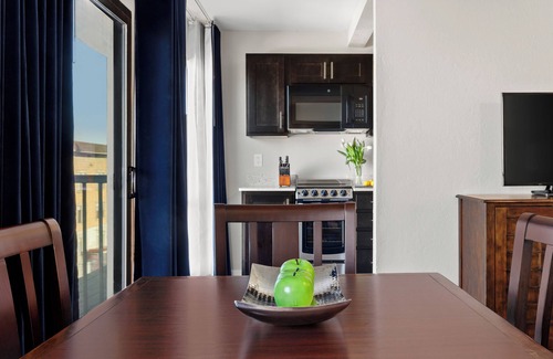 Fisherman's Wharf Resort | Fisherman's Bay: 1BR w/Free WiFi, Near Hyde Park Cable Car Service, Attractions!