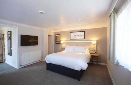 Tiverton Hotel | Fisherman's Cot, Tiverton by Marston's Inns