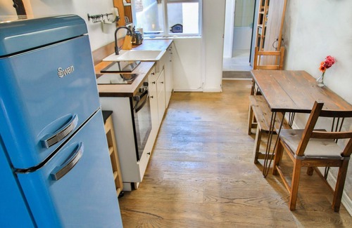Old Town Hastings Apartment | Fisherman's Cottage