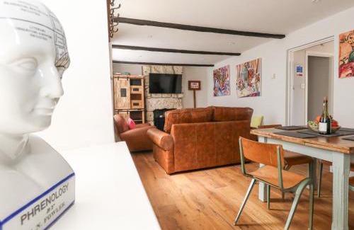 Portland House | Fisherman's Cottage, King Street