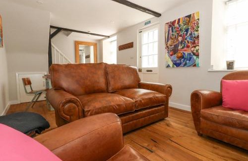 Portland House | Fisherman's Cottage, King Street