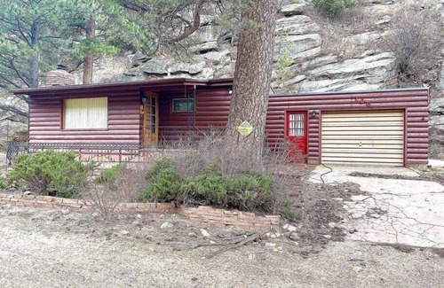 Drake Cabin | Fisherman's Dream -right on the river