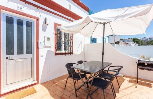 Albufeira Old Town Villa | Fisherman's house with exclusive rooftop
