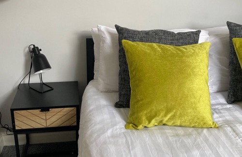 Selby House | Fisherman's Keep (Quiet Street Location)