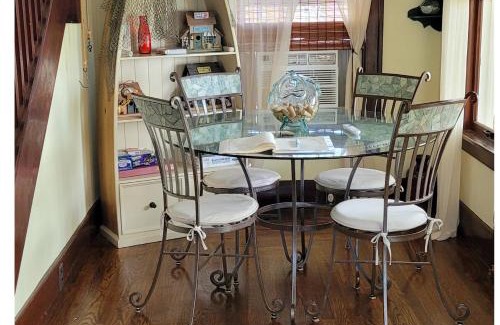 Port Clinton House | Fisherman's place, pet friendly, waterside, docking