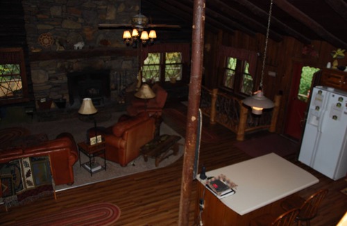 Hayesville House | Fisherman's Retreat Adirondack Chalet Log/4 Bdm/Pool Table/Partial accessibility