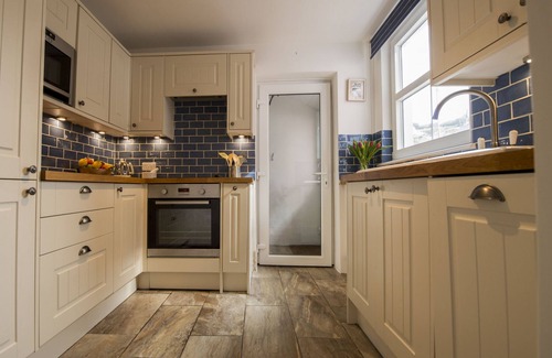 Flushing House | Fishermans Cottage
