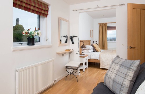 Inverness House | Fishermans cottage North kessock