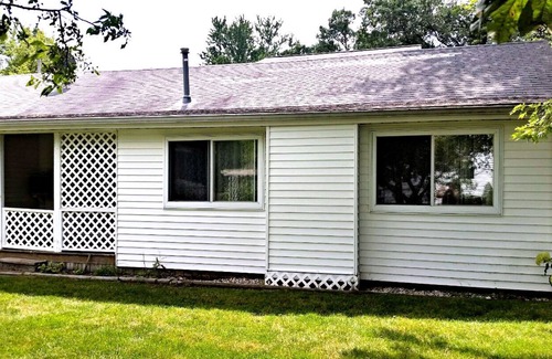 Delton Cottage | Fishermans Cottage On Crooked Lake