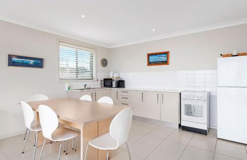 Fishermans Bay House | Fishie - 8a Pacific Street Fisherman Bay