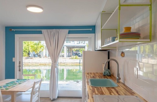 Summerland Key House | Fishing, boating, lobstering from your backyard! Gorgeous Views & Super Private