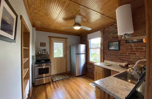Bassett Condo | Fishing, Kayaking, Pet-friendly on the Smith River