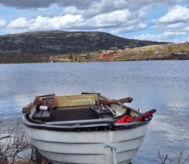 Venabygd House | Fiskebu at Flaksjøen