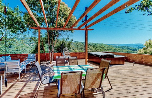 Healdsburg House | Fitch Mountain Cabin