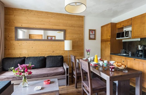 Vielle-Aure Apartment | Fitness, swimming pool, sauna, terrace, balcony, tv, ski locker, 35m², Saint Lary Soulan