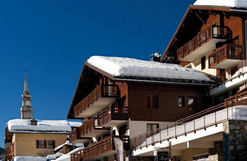 Hauteluce Apartment | Fitness, swimming pool, terrace, balcony, tv, 30m², Les Saisies