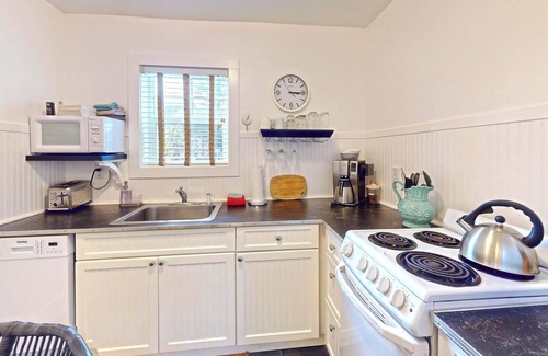 Gearhart House | FITZGERALD`S COTTAGES at Gearhart Beach - Two Blocks to Beach PET FRIENDLY