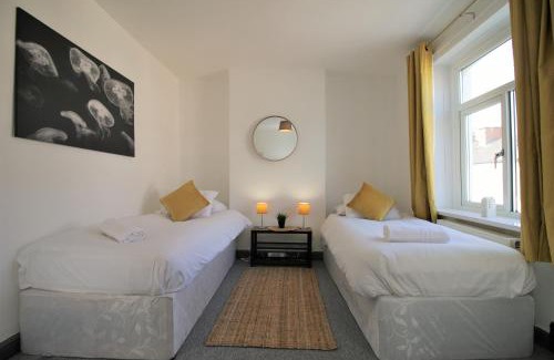 Cathays House | Fitzroy Terrace by Property Promise