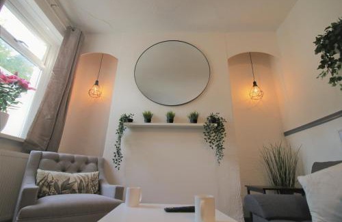 Cathays House | Fitzroy Terrace by Property Promise