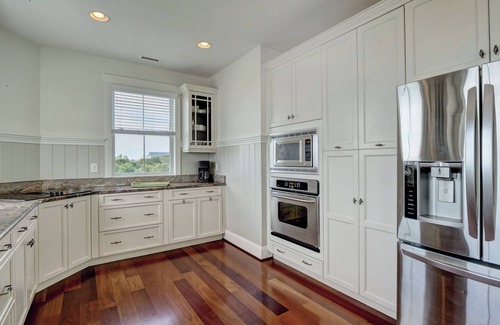 Bald Head Island House | Five bedroom home on Bald Head Island's East Beach, make your next island getawa
