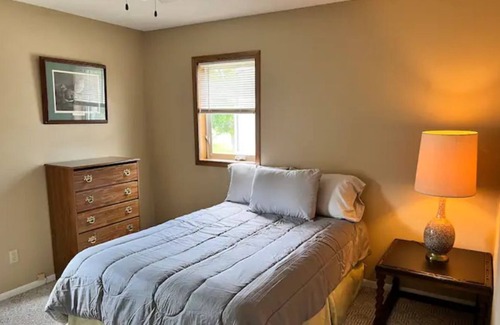 Wadena House | Five bedroom house with yard in town!