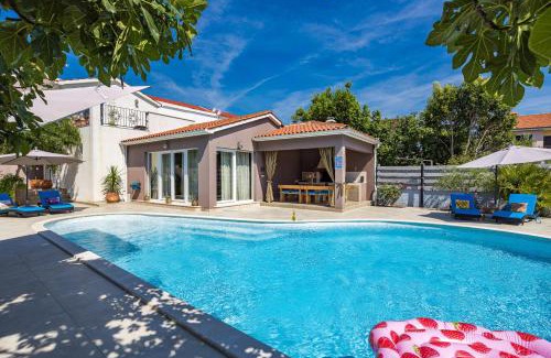 Medulin Villa | Five bedroom villa Emily with pool in Medulin