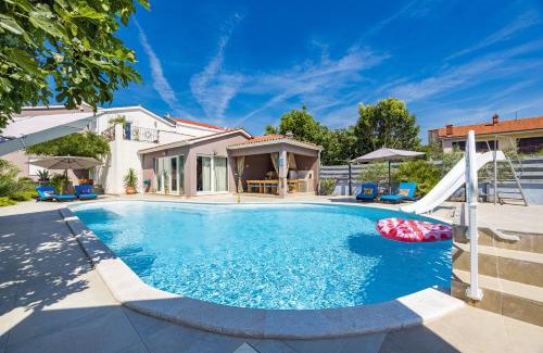 Medulin Villa | Five bedroom villa Emily with pool in Medulin