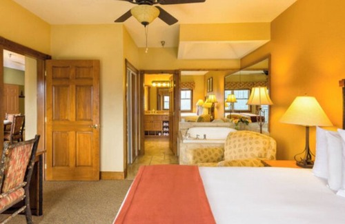 Gatlinburg Villa | FIVE BEDROOM VILLA-WESTGATE SMOKY MOUNTAIN RESORT AND WATERPARK